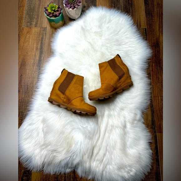 Sorel Joan of Arctic Wedge II Chelsea Boot Bootie Camel Brown - Picture 1 of 10